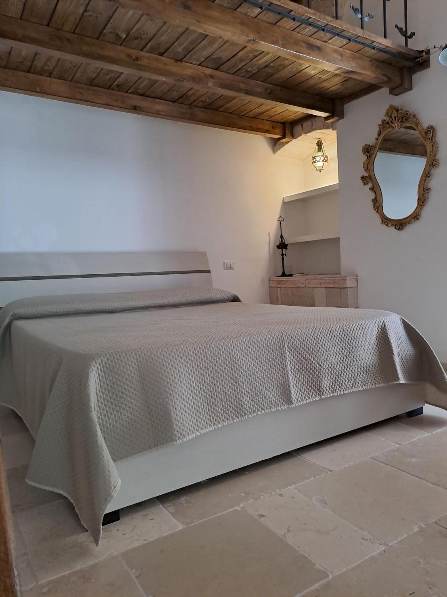 Petrakis House Hotel Ostuni Eksteriør billede