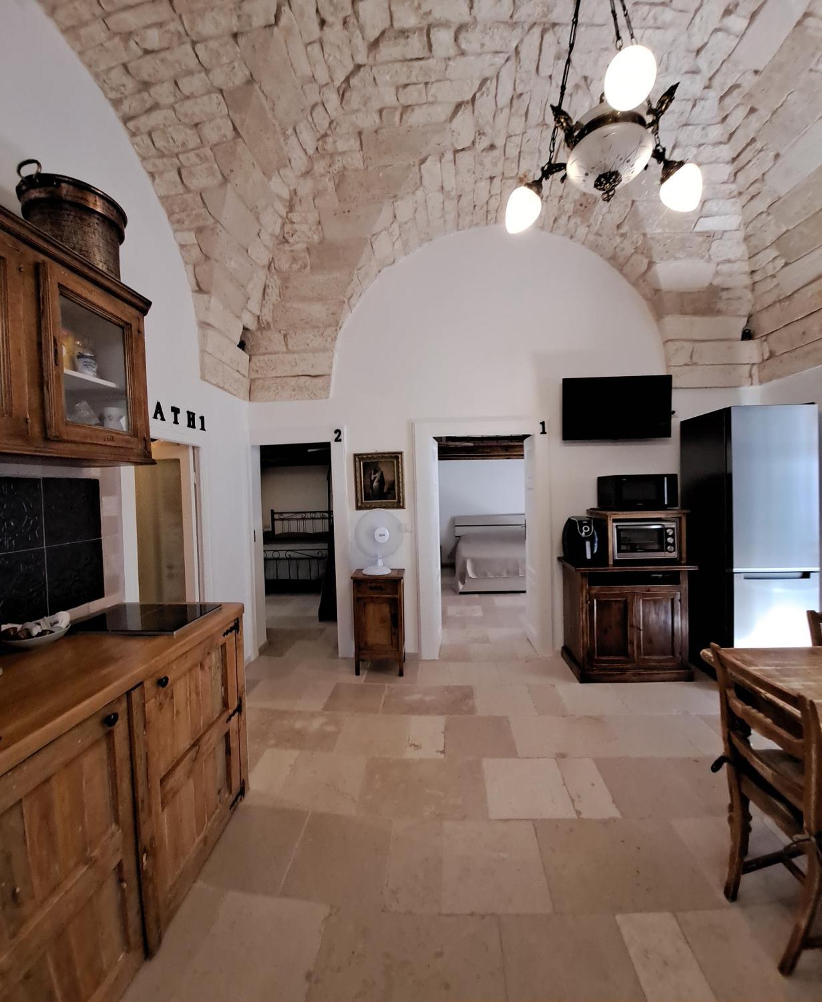 Petrakis House Hotel Ostuni Eksteriør billede