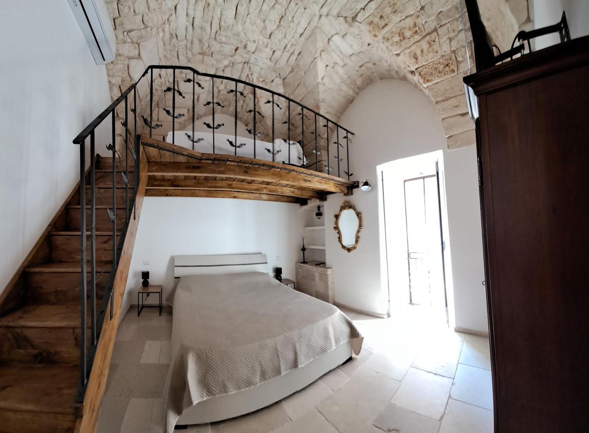 Petrakis House Hotel Ostuni Eksteriør billede